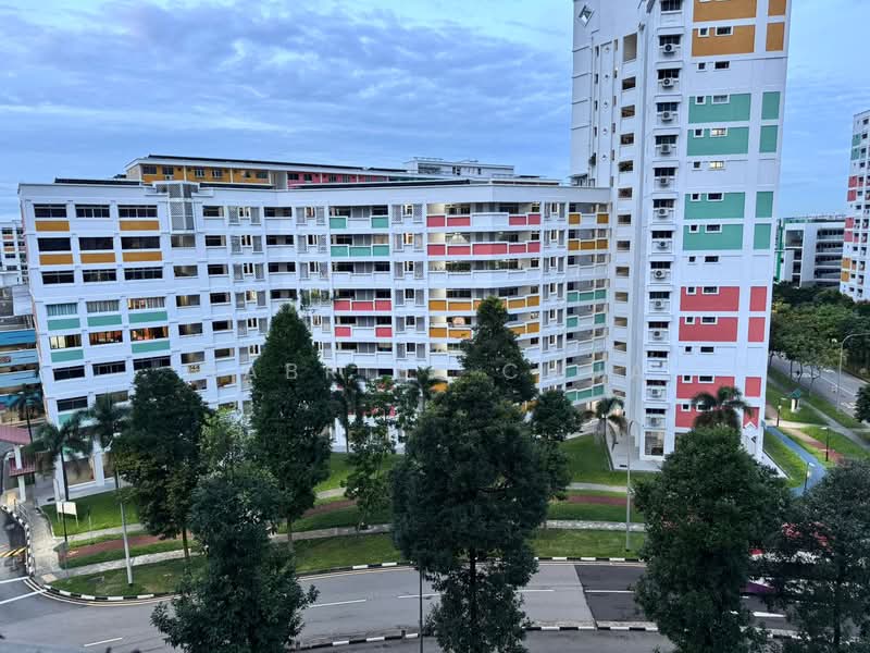 731 Jurong West Street 72, 731 Jurong West Street 72, 3 Bedrooms, 1,190 sqft, HDB Flat For Sale, by Gabriel Chua, 500140746 - Exterior - PropertyGuru.com.sg