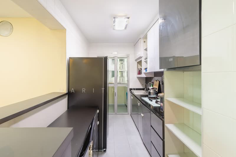 613C Punggol Drive, 613C Punggol Drive, 3 Bedrooms, 1,001 sqft, HDB Flat For Sale, by Harith Nash, 500140762 - Kitchen - PropertyGuru.com.sg