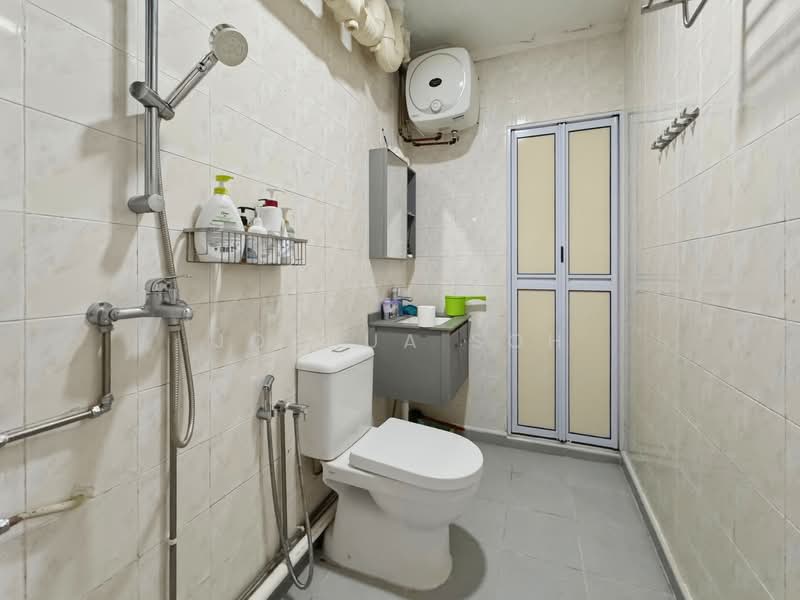 778 Woodlands Drive 60, 778 Woodlands Drive 60, 3 Bedrooms, 1,335 sqft, HDB Flat For Sale, by Joshua Soh, 500140805 - Bathroom - PropertyGuru.com.sg