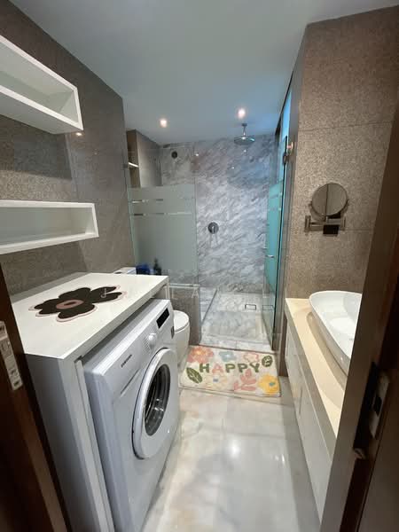 The Levelz, 38 Farrer Road, 2 Bedrooms, 1,281 sqft, Condominium For Sale, by Julian Li, 500140814 - Bathroom - PropertyGuru.com.sg