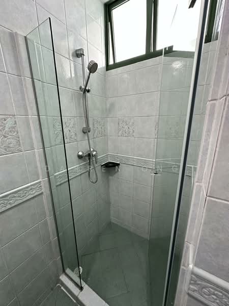 Signature Park, 48 Toh Tuck Road, 4 Bedrooms, 1,702 sqft, Condominium For Rent, by Darren Ong, 500140821 - Bathroom - PropertyGuru.com.sg