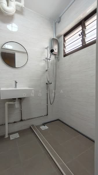 236 Bishan Street 22, 236 Bishan Street 22, 4 Bedrooms, 1,485 sqft, HDB Flat For Rent, by Aysha Ong Siok Peng, 500140828 - Master Bathroom - PropertyGuru.com.sg
