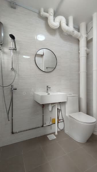 236 Bishan Street 22, 236 Bishan Street 22, 4 Bedrooms, 1,485 sqft, HDB Flat For Rent, by Aysha Ong Siok Peng, 500140828 - Common Bathroom - PropertyGuru.com.sg