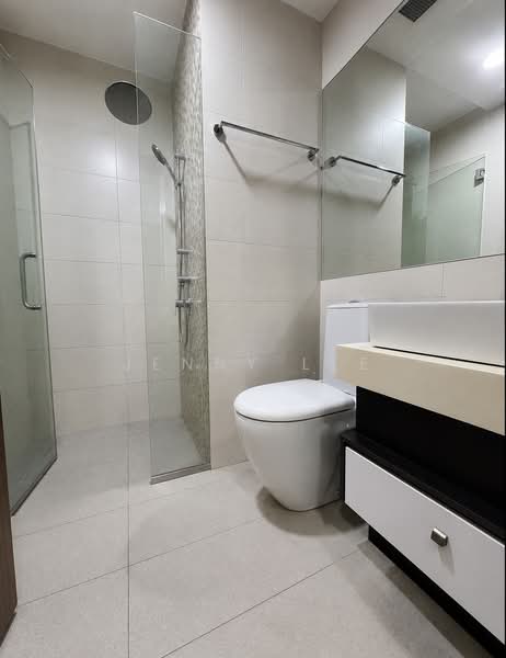 Suites 28, 28 Lorong 30 Geylang, 1 Bedroom, 429 sqft, Apartment For Rent, by Jenny Lee, 500140837 - Bathroom - PropertyGuru.com.sg