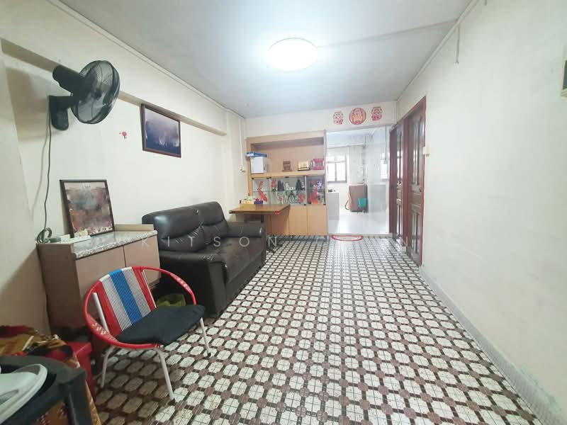 9 Selegie Road, 9 Selegie Road, 2 Bedrooms, 603 sqft, HDB Flat For Sale, by Kitson Chan, 500140841 - Living Room - PropertyGuru.com.sg