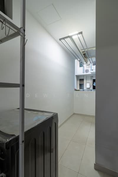 The Brownstone, 160 Canberra Drive, 3 Bedrooms, 990 sqft, Executive Condominium For Sale, by Dewi Tan, 500140852 - Interior - PropertyGuru.com.sg