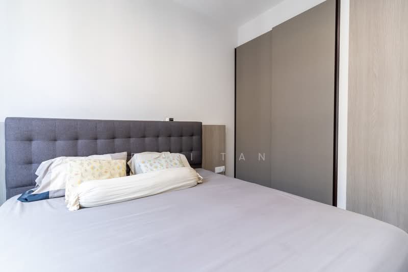 The Brownstone, 160 Canberra Drive, 3 Bedrooms, 990 sqft, Executive Condominium For Sale, by Dewi Tan, 500140852 - Bedroom - PropertyGuru.com.sg