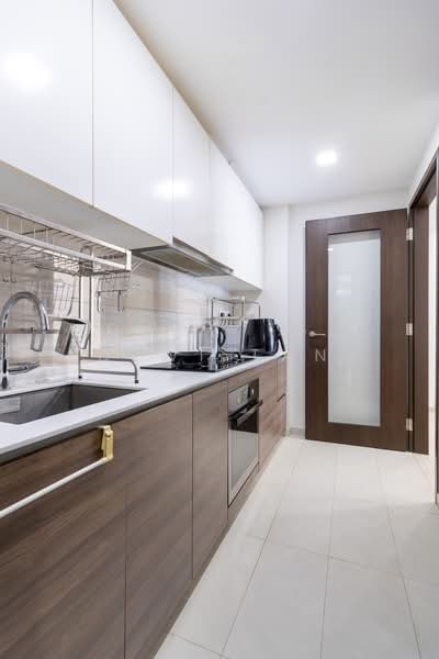 The Brownstone, 160 Canberra Drive, 3 Bedrooms, 990 sqft, Executive Condominium For Sale, by Dewi Tan, 500140852 - Kitchen - PropertyGuru.com.sg