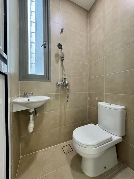 Kingsford Hillview Peak, 103 Hillview Rise, 3 Bedrooms, 1,076 sqft, Condominium For Rent, by Edwin Lee, 500140859 - Bathroom - PropertyGuru.com.sg