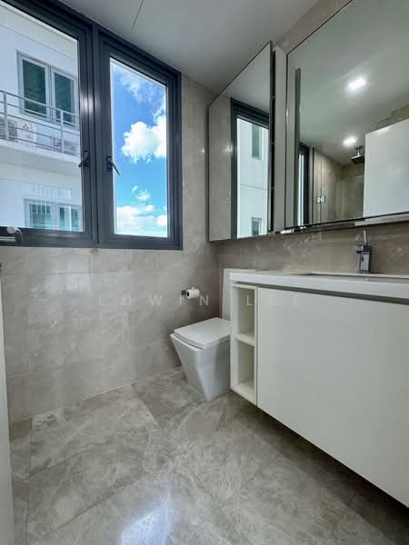 Kingsford Hillview Peak, 103 Hillview Rise, 3 Bedrooms, 1,076 sqft, Condominium For Rent, by Edwin Lee, 500140859 - Bathroom - PropertyGuru.com.sg