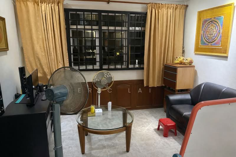 656 Jalan Tenaga, 656 Jalan Tenaga, 3 Bedrooms, 1,356 sqft, HDB Flat For Sale, by Eric Lai, 500140862 - Living Room - PropertyGuru.com.sg