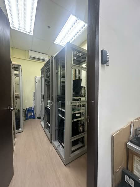 UB Point, 61 Ubi Avenue 1, 1,281 sqft, Light Industrial (B1) For Rent, by Timothy Tan, 500140879 - Interior - CommercialGuru.com.sg