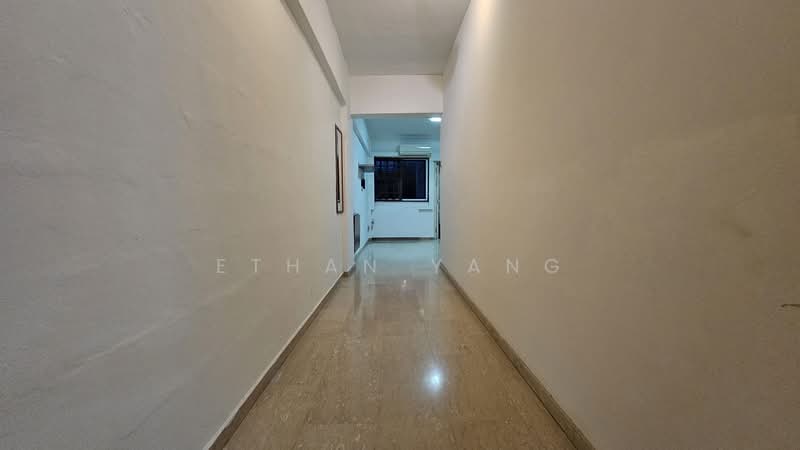 138 Tampines Street 11, 138 Tampines Street 11, 6 Bedrooms, 1,658 sqft, HDB Flat For Sale, by Ethan Yang, 500140882 - Corridor - PropertyGuru.com.sg