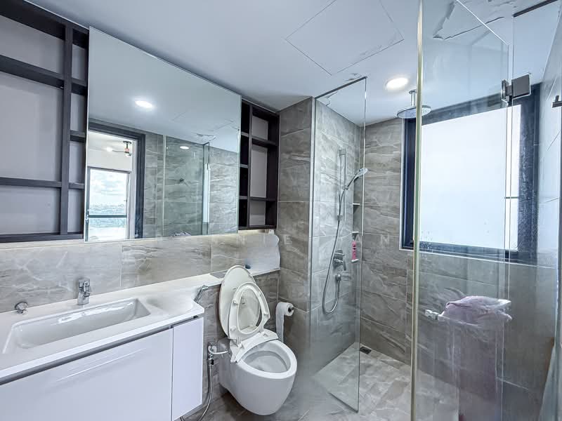 Lake Grande, 2 Jurong Lake Link, 3 Bedrooms, 926 sqft, Condominium For Rent, by Ronnie Tan, 500140901 - Bathroom - PropertyGuru.com.sg