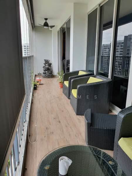 Heron Bay, 55 Upper Serangoon View, 4 Bedrooms, 1,281 sqft, Executive Condominium For Sale, by Lim James, 500140904 - Balcony - PropertyGuru.com.sg