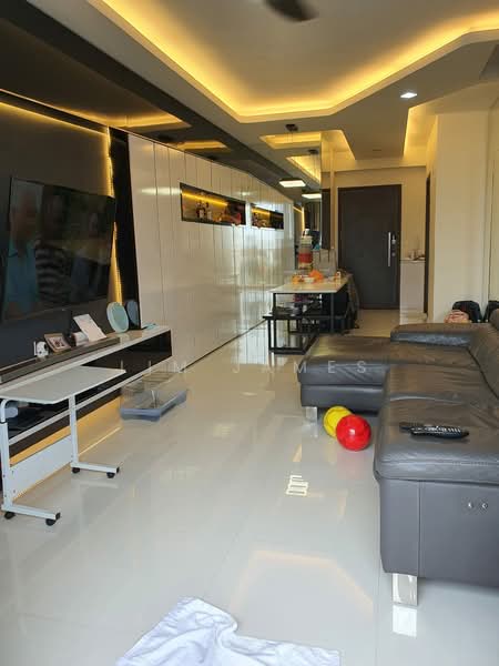 55 upper serangoon view, , 4 Bedrooms, 1,281 sqft, Executive Condominium For Sale, by Lim James, 500140904 - Living Room - PropertyGuru.com.sg