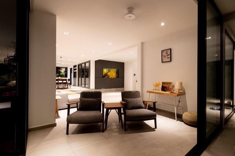 PHOENIX HEIGHTS, , 6 Bedrooms, 4,000 sqft, Semi-Detached House For Sale, by Henry Ong, 500140916 - PropertyGuru.com.sg