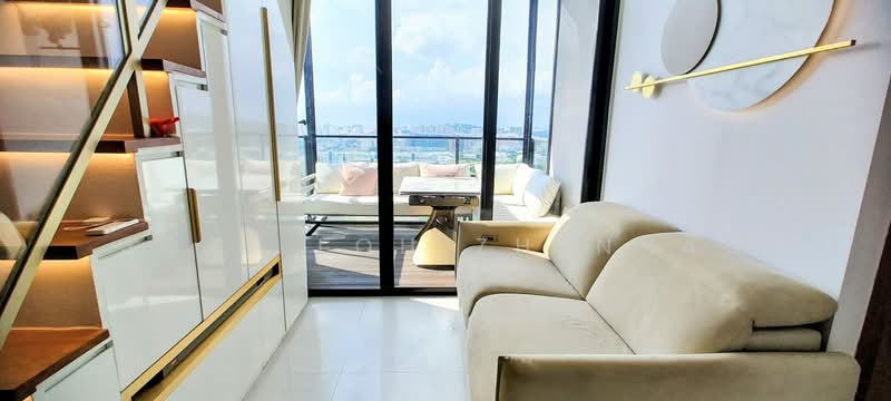 Whistler Grand, 107 West Coast Vale, 2 Bedrooms, 689 sqft, Condominium For Sale, by Jose Loh Zhenhao, 500140917 - Living Room - PropertyGuru.com.sg