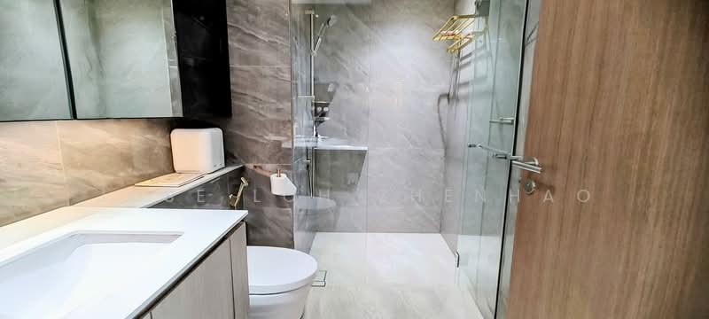 Whistler Grand, 107 West Coast Vale, 2 Bedrooms, 689 sqft, Condominium For Sale, by Jose Loh Zhenhao, 500140917 - Bathroom - PropertyGuru.com.sg