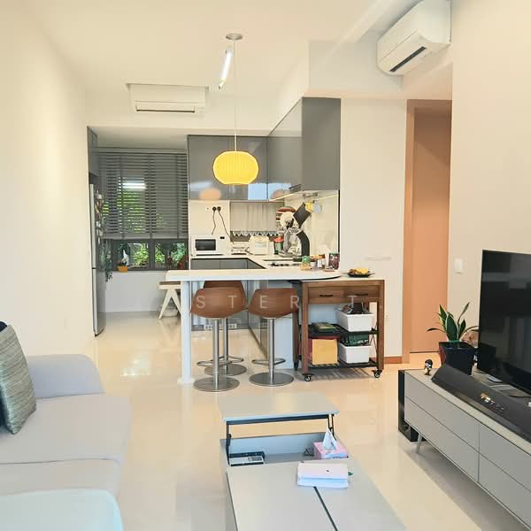 The Tre Ver, 68 Potong Pasir Avenue 1, 2 Bedrooms, 743 sqft, Condominium For Sale, by Lester T., 500140931 - Living Room - PropertyGuru.com.sg