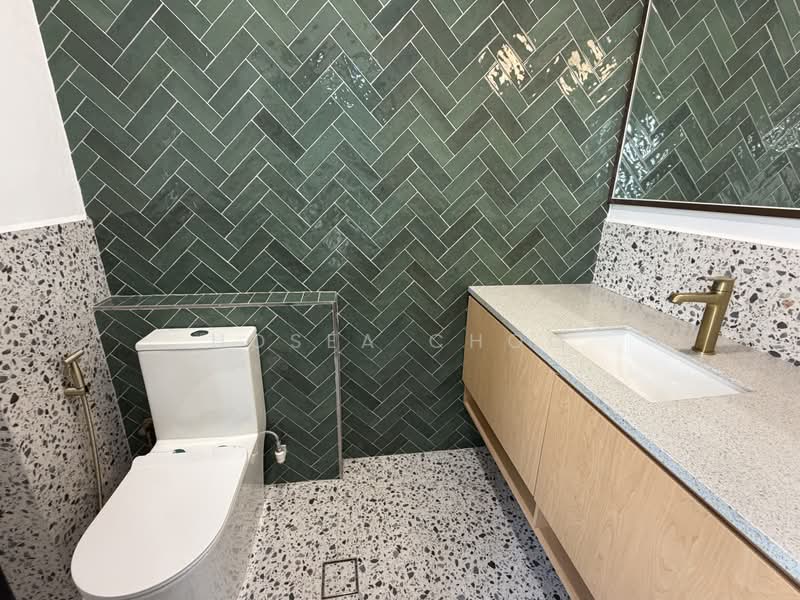 Shop Space or Retail for Rent Tras Street, Chinatown / Tanjong Pagar, 1,800 sqft, Shop / Shophouse For Rent, by Hosea Choo, 500140937 - Bathroom - CommercialGuru.com.sg