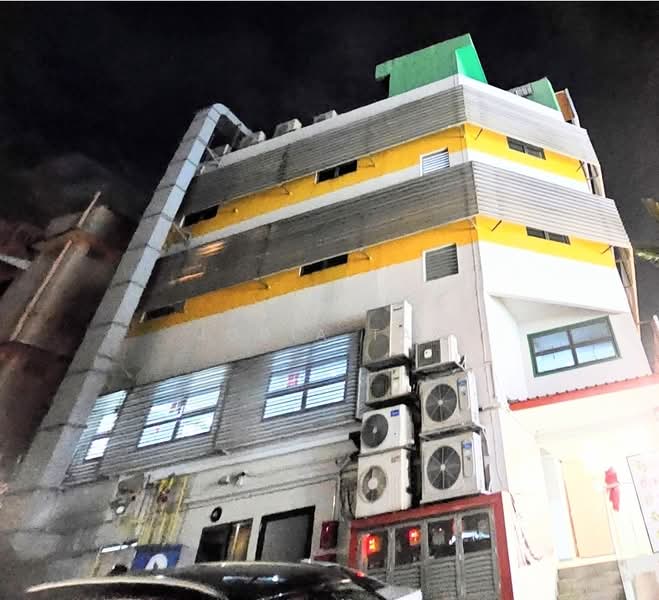 Student Hostel with 20 suites for rent, Tanjong Katong Rd, 10+ Bedrooms, 6,000 sqft, Shophouse For Rent, by Jodia Tay, 500140939 - Exterior - PropertyGuru.com.sg