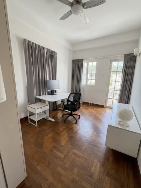 Corner Terrace Walk to Pasir Panjang MRT, , 5 Bedrooms, 3,500 sqft, Corner Terrace For Sale, by Sonny Yuen, 500140942 - Study - PropertyGuru.com.sg