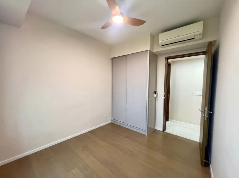 Parc Esta, 902 Sims Avenue, 3 Bedrooms, 958 sqft, Condominium For Sale, by Lorraine Tan Yu Lin, 500140947 - Bedroom - PropertyGuru.com.sg