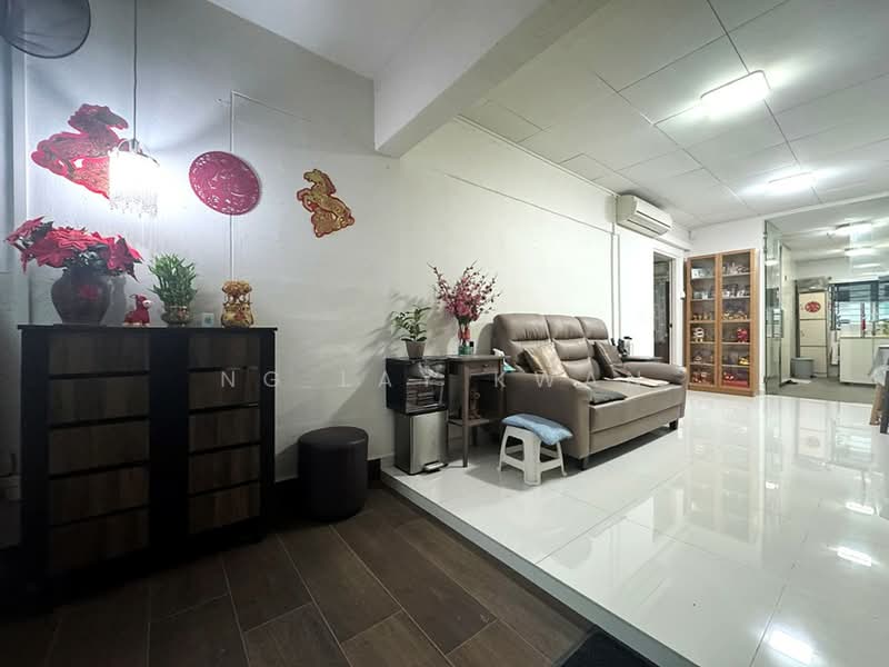 323 Ang Mo Kio Avenue 3, 323 Ang Mo Kio Avenue 3, 1 Bedroom, 516 sqft, HDB Flat For Sale, by Ng Lay Kwan, 500140949 - Living Room - PropertyGuru.com.sg