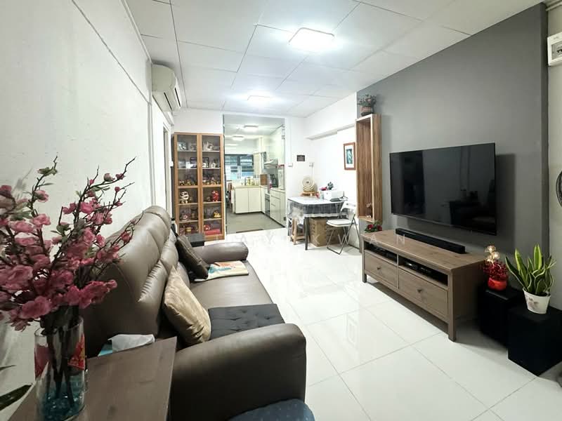 323 Ang Mo Kio Avenue 3, 323 Ang Mo Kio Avenue 3, 1 Bedroom, 516 sqft, HDB Flat For Sale, by Ng Lay Kwan, 500140949 - Living Room - PropertyGuru.com.sg