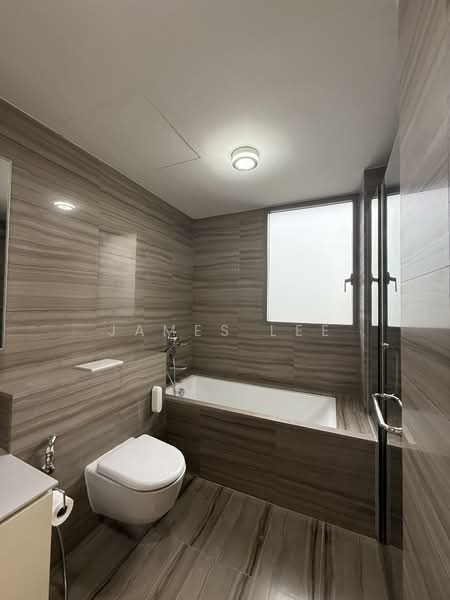 Mon Jervois, 47 Jervois Road, 3 Bedrooms, 1,475 sqft, Condominium For Rent, by James Lee, 500140955 - Bathroom - PropertyGuru.com.sg