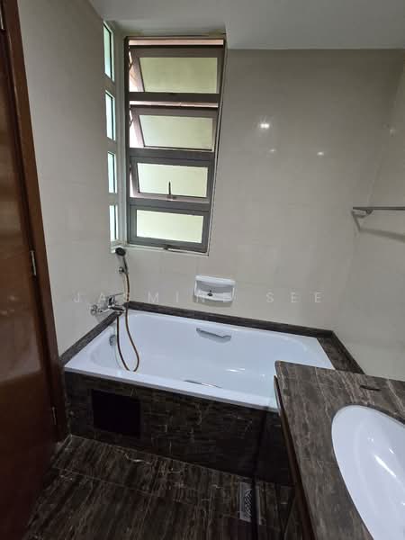 Butterworth 8, 2 Butterworth Lane, 2 Bedrooms, 1,141 sqft, Condominium For Rent, by Jasmine See, 500140959 - Bathroom - PropertyGuru.com.sg
