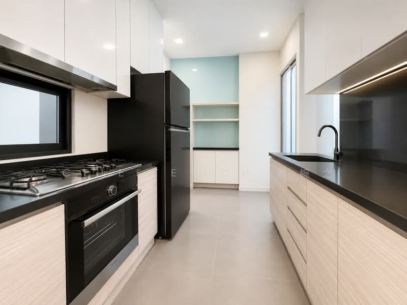 Suites Twenty Two, 25 Lorong G Telok Kurau, 3 Bedrooms, 969 sqft, Condominium For Sale, by Celeste Loh 羅婉之, 500140965 - Kitchen - PropertyGuru.com.sg