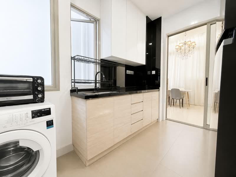 Suites Twenty Two, 25 Lorong G Telok Kurau, 3 Bedrooms, 969 sqft, Condominium For Sale, by Celeste Loh 羅婉之, 500140965 - Kitchen - PropertyGuru.com.sg