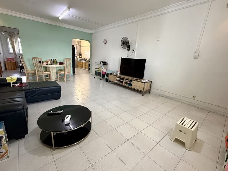 261 Tampines Street 21, 261 Tampines Street 21, 3 Bedrooms, 1,108 sqft, HDB Flat For Rent, by Alvin Loh, 500140966 - Living Room - PropertyGuru.com.sg