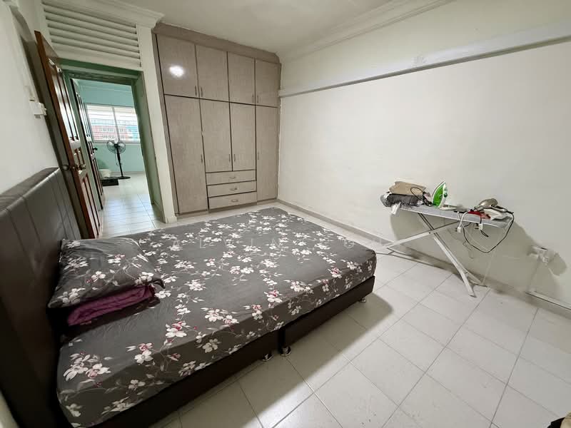 261 Tampines Street 21, 261 Tampines Street 21, 3 Bedrooms, 1,108 sqft, HDB Flat For Rent, by Alvin Loh, 500140966 - Bedroom - PropertyGuru.com.sg
