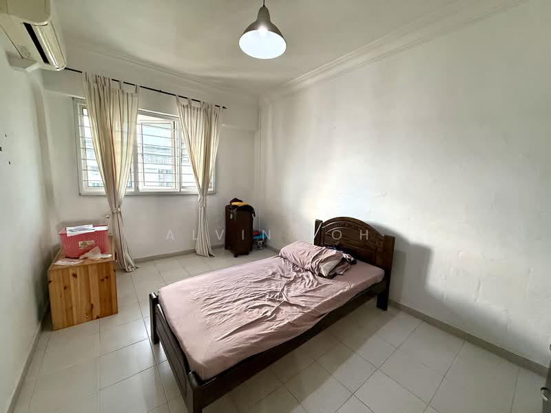 261 Tampines Street 21, 261 Tampines Street 21, 3 Bedrooms, 1,108 sqft, HDB Flat For Rent, by Alvin Loh, 500140966 - Bedroom - PropertyGuru.com.sg