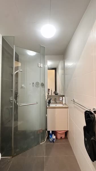 The Lilium, 31  How Sun Road, 2 Bedrooms, 710 sqft, Condominium For Sale, by Ladyy Claire, 500140974 - Bathroom - PropertyGuru.com.sg