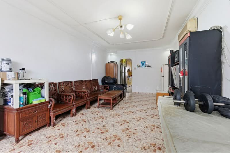 223 Pending Road, 223 Pending Road, 3 Bedrooms, 1,109 sqft, HDB Flat For Sale, by Bryan Cheong, 500140980 - Living Room - PropertyGuru.com.sg