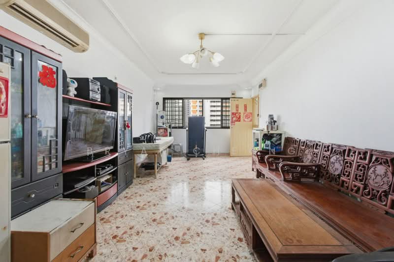 223 Pending Road, 223 Pending Road, 3 Bedrooms, 1,109 sqft, HDB Flat For Sale, by Bryan Cheong, 500140980 - Living Room - PropertyGuru.com.sg