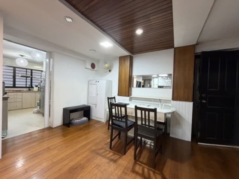 3 Queen's Road, 3 Queen's Road, 4 Bedrooms, 980 sqft, HDB Flat For Sale, by Eugene Lee, 500140986 - Kitchen - PropertyGuru.com.sg