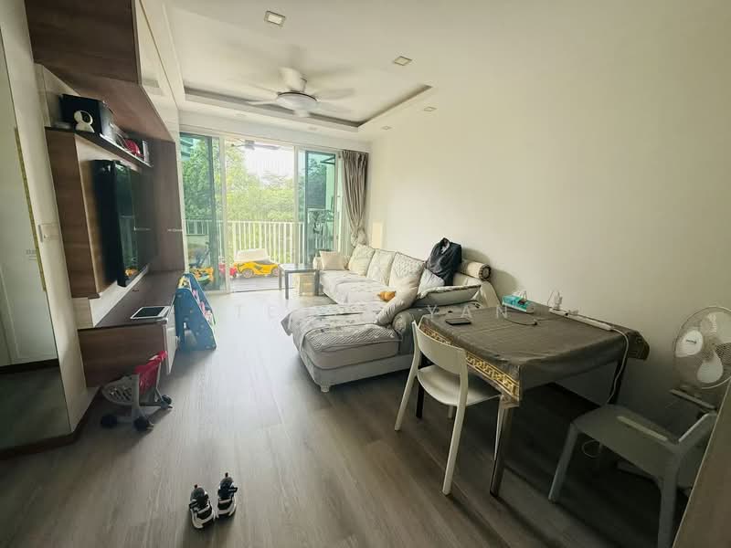 1 Canberra, 7 Canberra Drive, Room Rental, 200 sqft, Executive Condominium For Rent, by Steven Yan, 500140990 - Living Room - PropertyGuru.com.sg