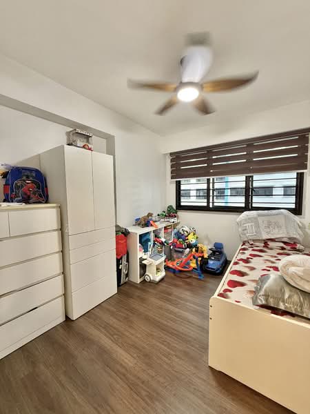997A Buangkok Crescent, 997A Buangkok Crescent, 3 Bedrooms, 1,011 sqft, HDB Flat For Sale, by Azhar Baksin, 500141003 - Bedroom - PropertyGuru.com.sg