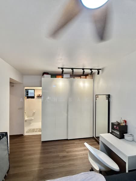 997A Buangkok Crescent, 997A Buangkok Crescent, 3 Bedrooms, 1,011 sqft, HDB Flat For Sale, by Azhar Baksin, 500141003 - Bedroom - PropertyGuru.com.sg