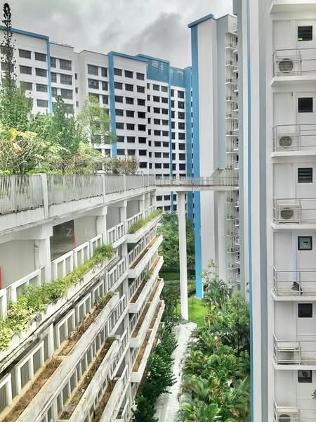 997A Buangkok Crescent, 997A Buangkok Crescent, 3 Bedrooms, 1,011 sqft, HDB Flat For Sale, by Azhar Baksin, 500141003 - Exterior - PropertyGuru.com.sg