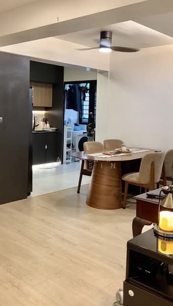 997A Buangkok Crescent, 997A Buangkok Crescent, 3 Bedrooms, 1,011 sqft, HDB Flat For Sale, by Azhar Baksin, 500141003 - Kitchen - PropertyGuru.com.sg