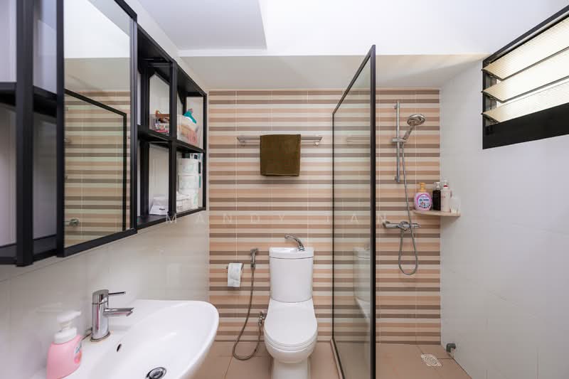 415D Northshore Drive, 415D Northshore Drive, 3 Bedrooms, 1,023 sqft, HDB Flat For Sale, by Mandy Tan, 500141004 - Bathroom - PropertyGuru.com.sg