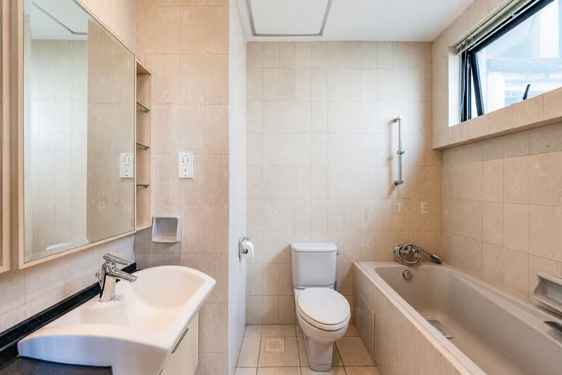 D'Grove Villas, 8A Orange Grove Road, 4 Bedrooms, 2,702 sqft, Condominium For Sale, by Don Png, 500141019 - Bathroom - PropertyGuru.com.sg