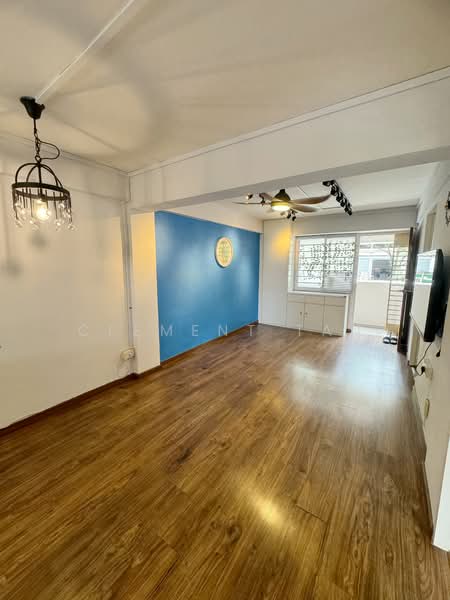 41 Holland Drive, 41 Holland Drive, 2 Bedrooms, 635 sqft, HDB Flat For Sale, by Clement Tan, 500141020 - Living Room - PropertyGuru.com.sg