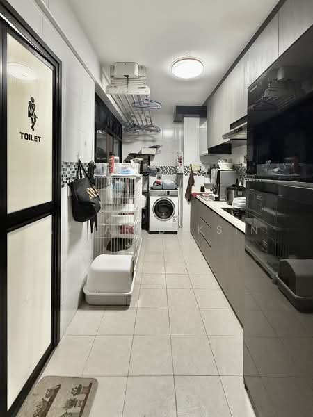 593B Montreal Ville, 593B Montreal Link, 1 Bedroom, 506 sqft, HDB Flat For Rent, by Azhar Baksin, 500141025 - Kitchen - PropertyGuru.com.sg